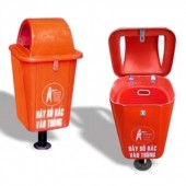Thùng đựng rác nhựa công cộng có trụ